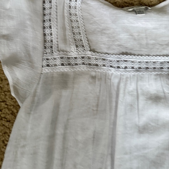 White Blouse - Picture 3 of 6